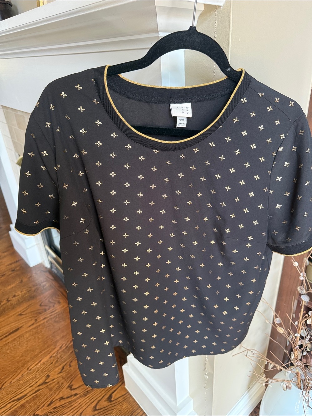 A New Day Black Short Sleeve Top with Gold Accent Xxl